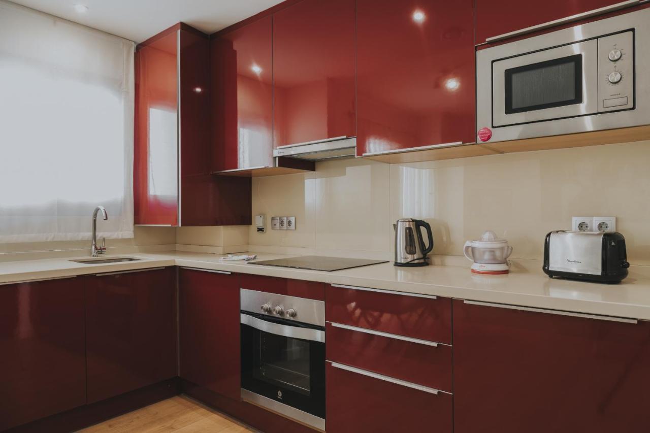 Caleta Homes - Apartamentos Pompidou Málaga Kültér fotó