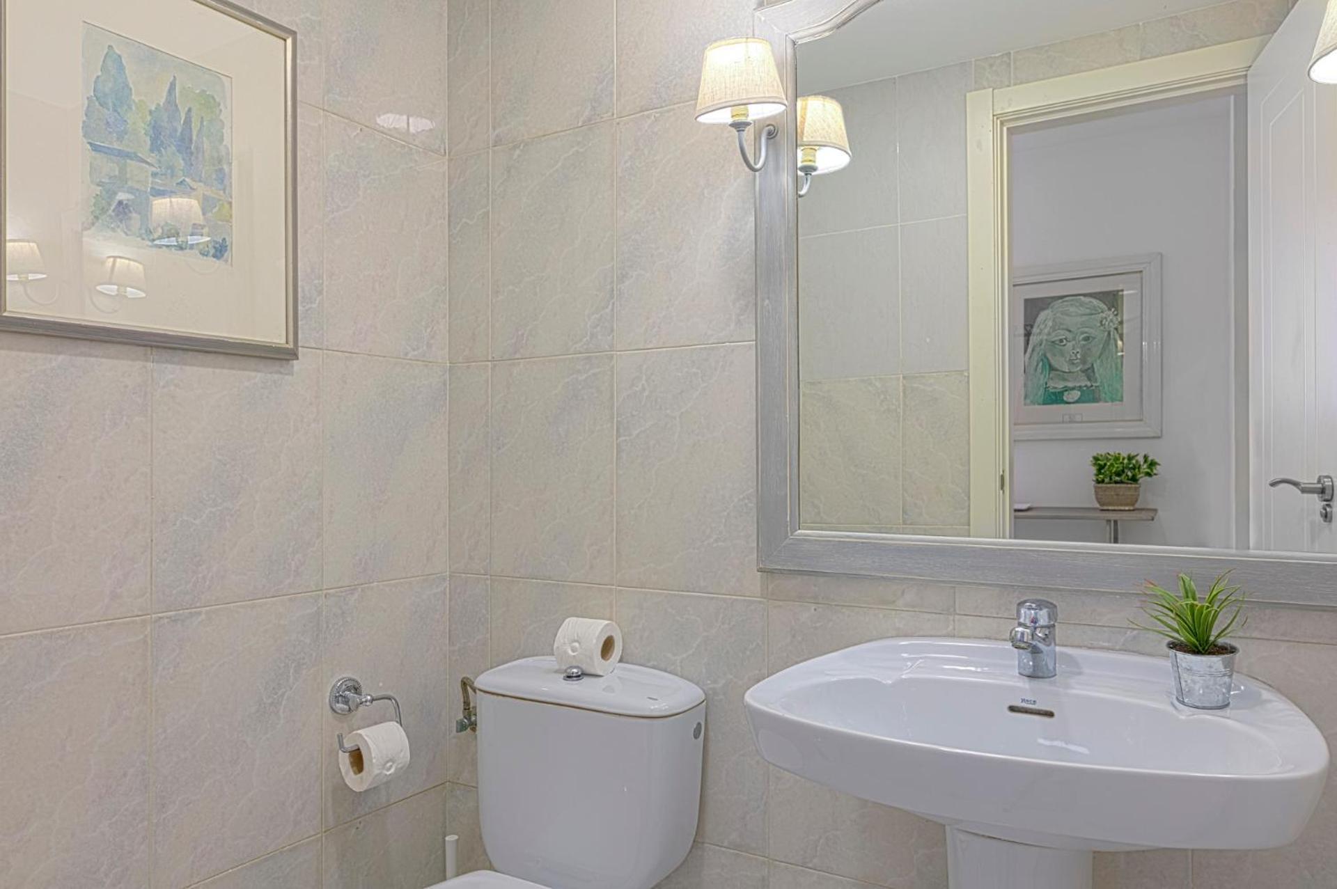 Caleta Homes - Apartamentos Pompidou Málaga Szoba fotó